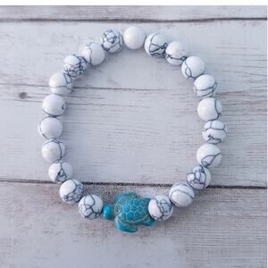 Vintage Stretch Bracelet with Turtle Charm